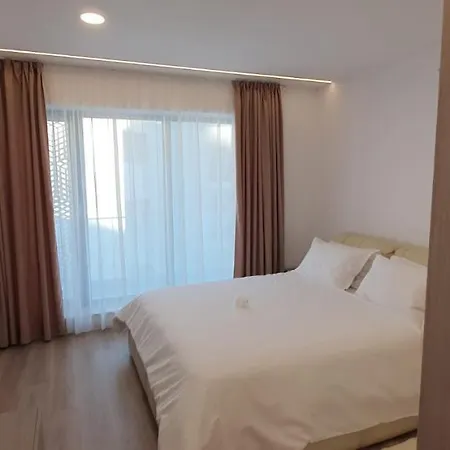Seafront Boutique Luxury Apartment Acces Direct La Plaja Apartamento *